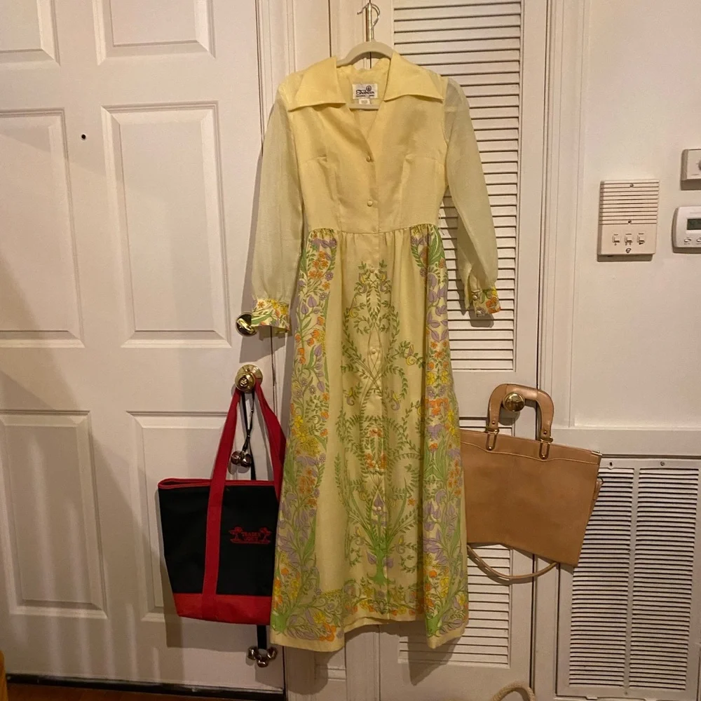 Alfred Sheehan Hawaii California collection Vintage 70s yellow floral maxi dress - Picture 1 of 5